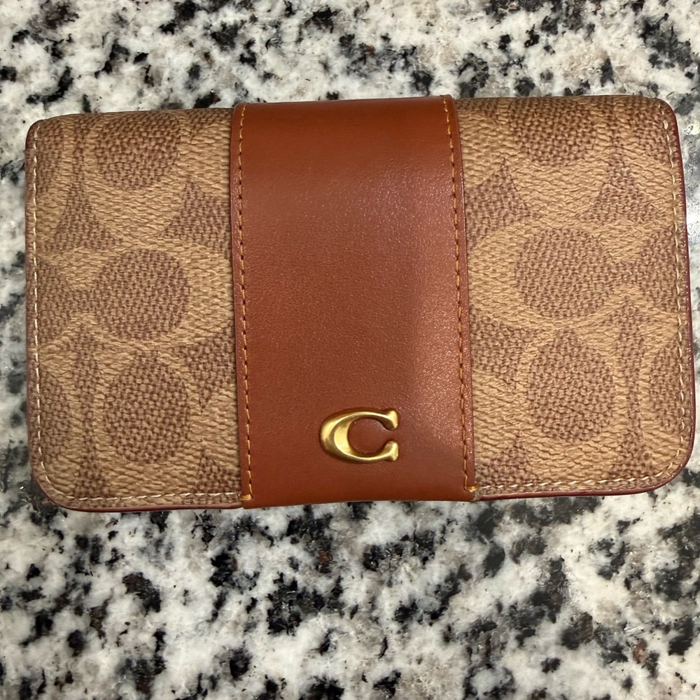 Coach Essential Slim Card Case In Signature Canvas